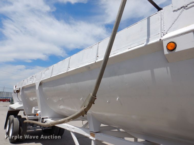 image for item KR9241 1996 Ranch  end dump trailer