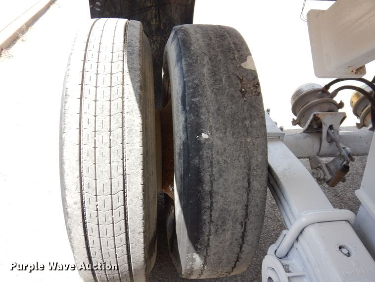 image for item KR9241 1996 Ranch  end dump trailer