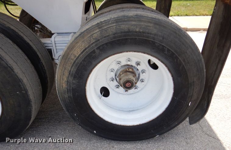 image for item KR9241 1996 Ranch  end dump trailer