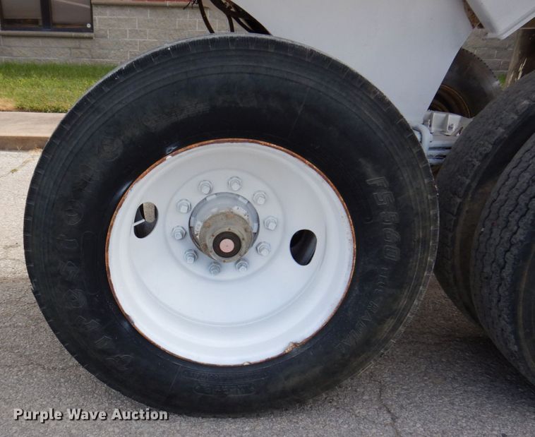 image for item KR9244 1996 Ranch  end dump trailer