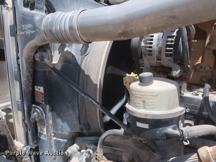 image for item KR9884 2008 Kenworth T800  semi truck