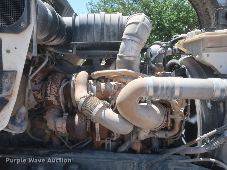 image for item KR9884 2008 Kenworth T800  semi truck