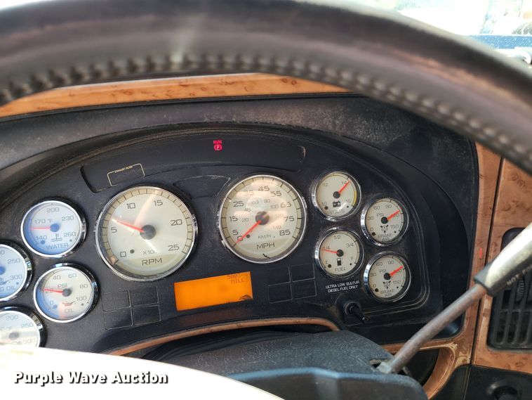 image for item KT9884 2010 International ProStar  semi truck