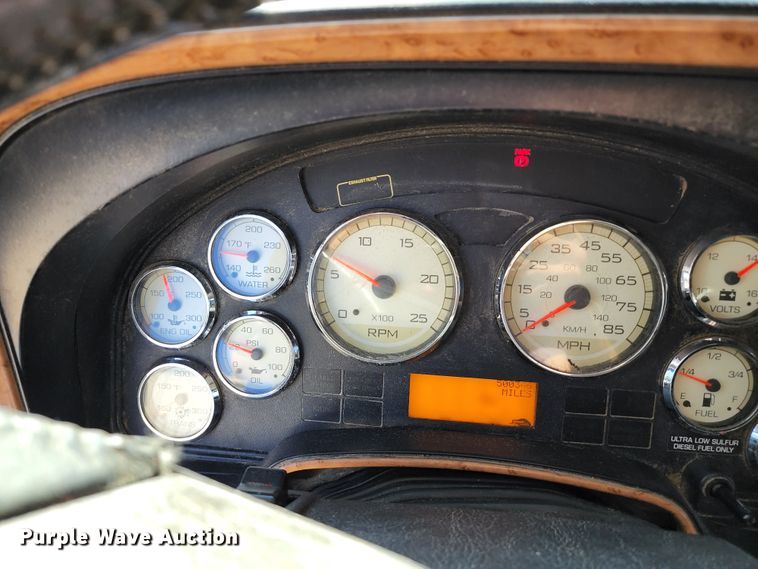 image for item KT9884 2010 International ProStar  semi truck