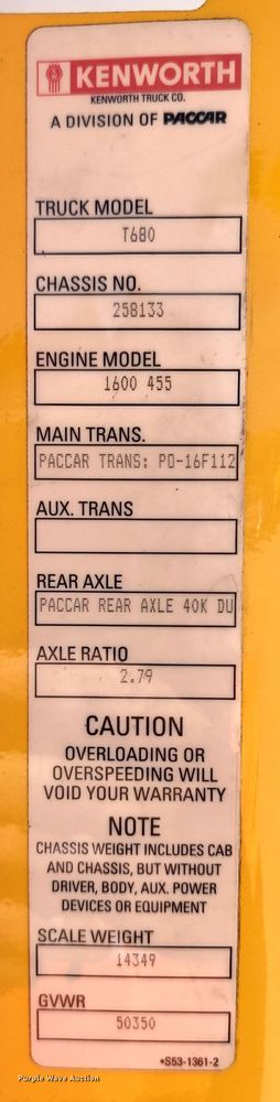 image for item LU9107 2019 Kenworth T680  semi truck