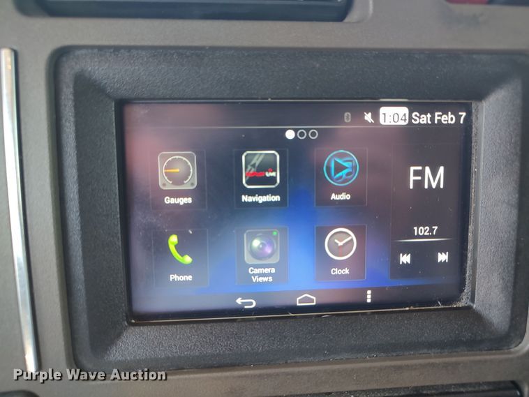 image for item LU9153 2014 Kenworth T680  semi truck