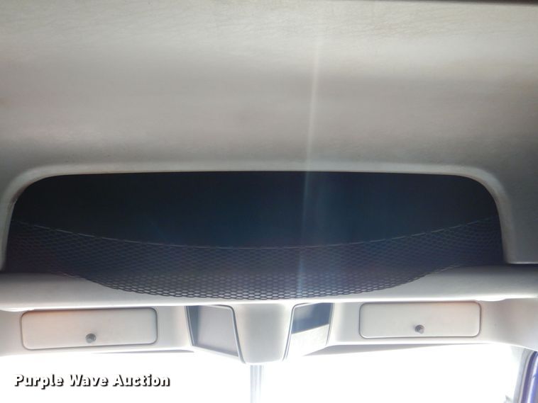 image for item MF9119 2005 Freightliner Columbia  semi truck