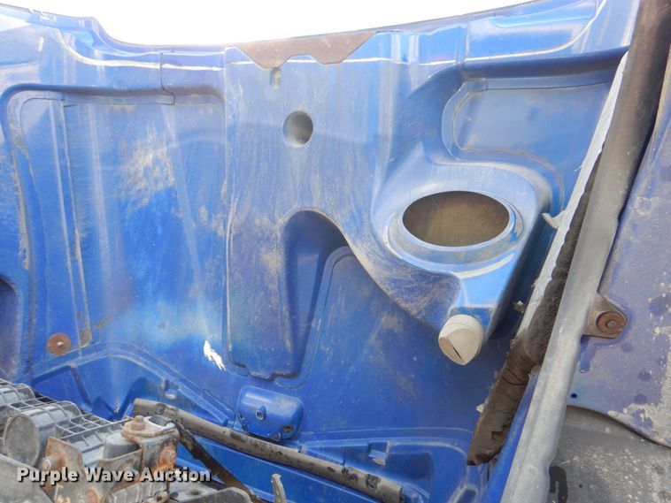 image for item MF9119 2005 Freightliner Columbia  semi truck