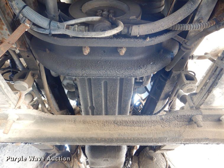 image for item MF9125 1988 International 9600  semi truck