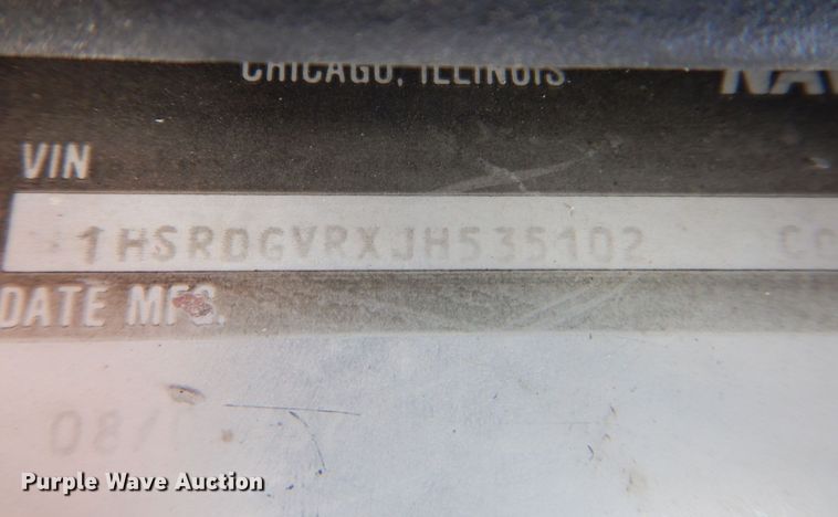 image for item MF9125 1988 International 9600  semi truck