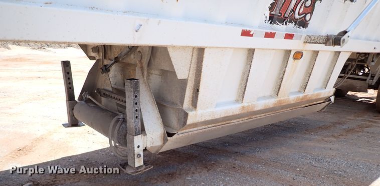 image for item MF9486 2012 CTS BDT-40  bottom dump trailer