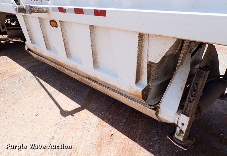 image for item MF9486 2012 CTS BDT-40  bottom dump trailer