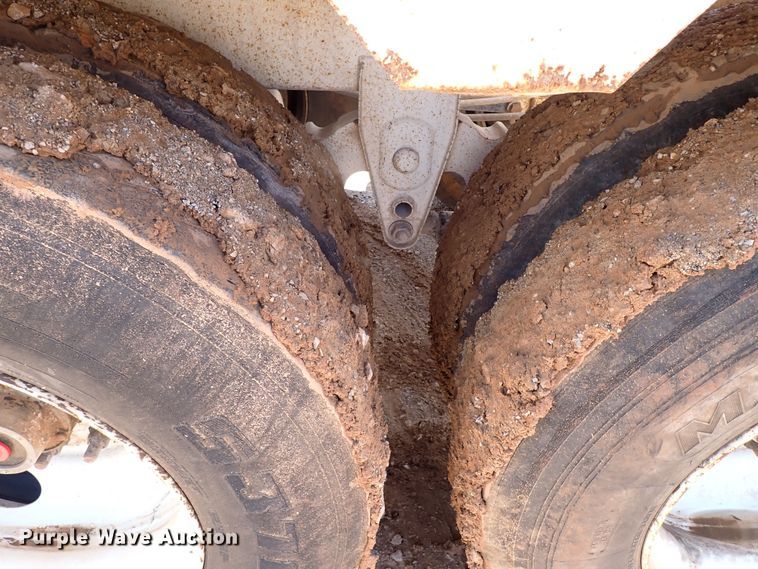 image for item MF9486 2012 CTS BDT-40  bottom dump trailer