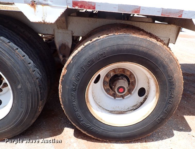 image for item MF9486 2012 CTS BDT-40  bottom dump trailer