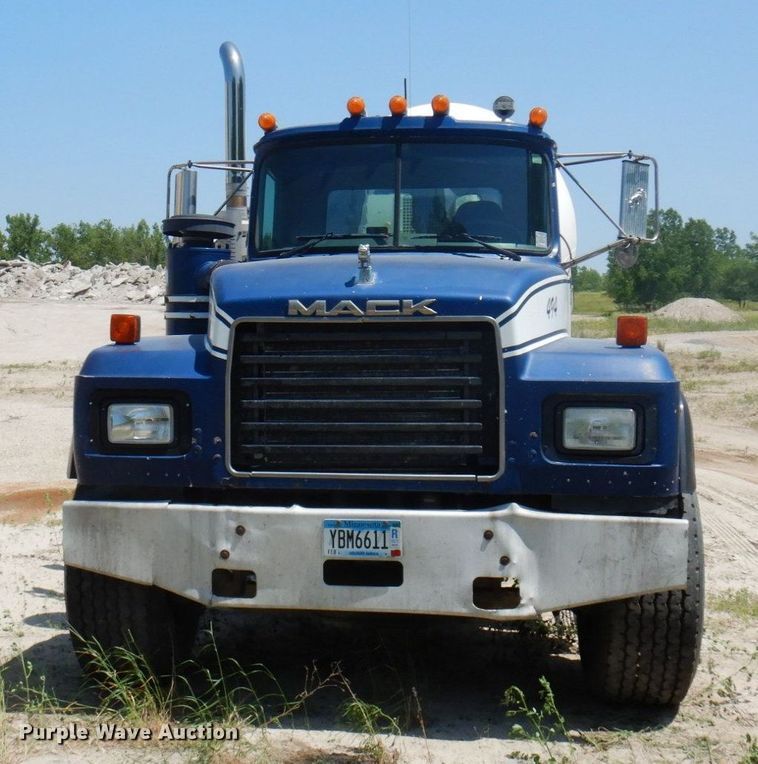 image for item MF9630 1999 Mack RD690S  ready mix truck