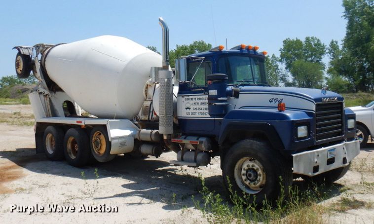 image for item MF9630 1999 Mack RD690S  ready mix truck