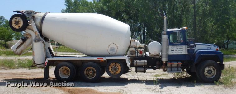 image for item MF9630 1999 Mack RD690S  ready mix truck