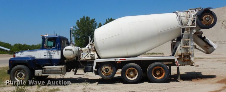 image for item MF9630 1999 Mack RD690S  ready mix truck