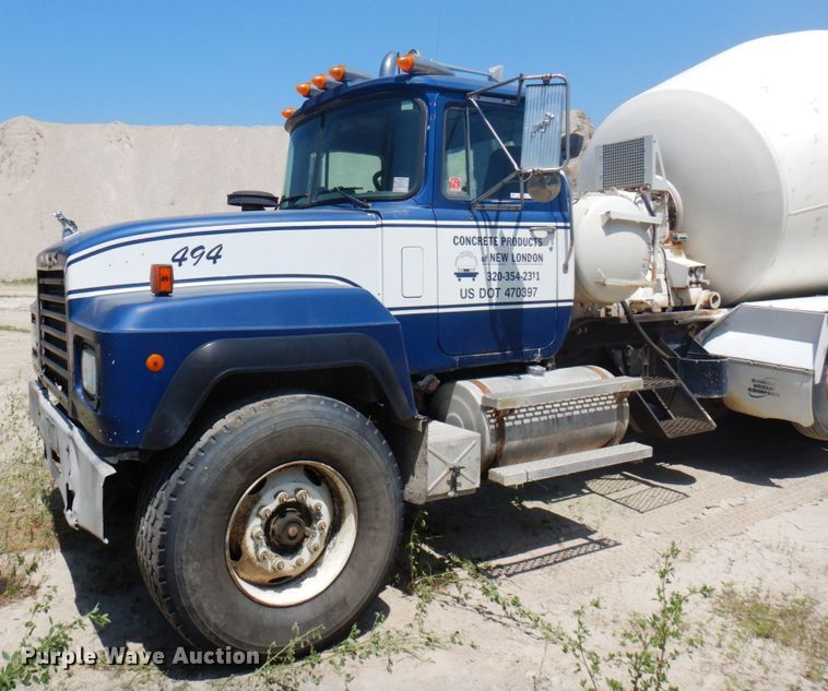 image for item MF9630 1999 Mack RD690S  ready mix truck