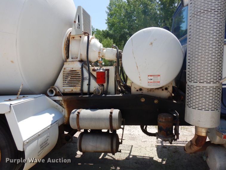 image for item MF9630 1999 Mack RD690S  ready mix truck