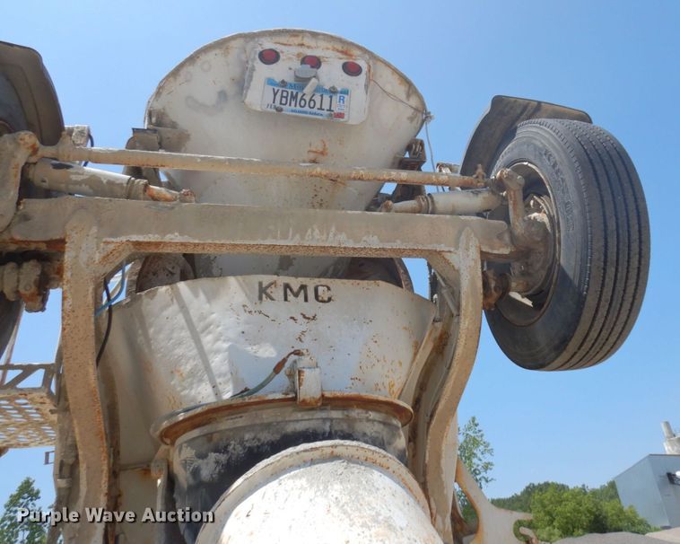 image for item MF9630 1999 Mack RD690S  ready mix truck