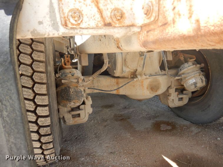 image for item MF9630 1999 Mack RD690S  ready mix truck