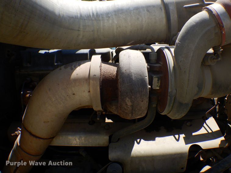 image for item MF9630 1999 Mack RD690S  ready mix truck