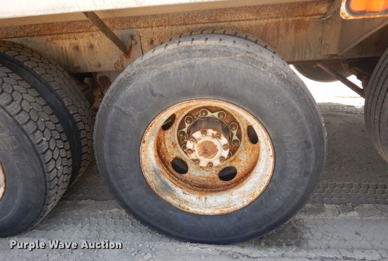 image for item MF9630 1999 Mack RD690S  ready mix truck