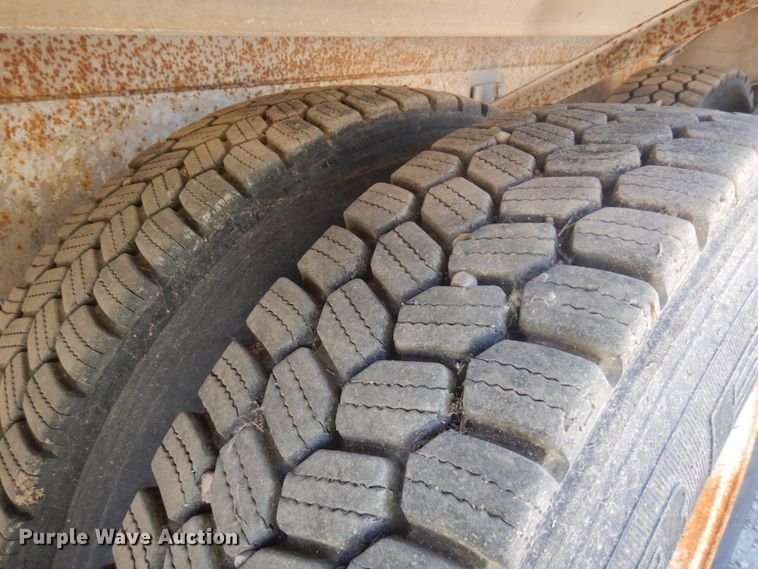 image for item MF9630 1999 Mack RD690S  ready mix truck