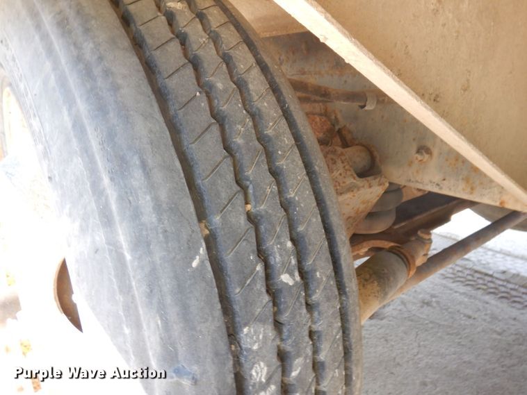 image for item MF9630 1999 Mack RD690S  ready mix truck