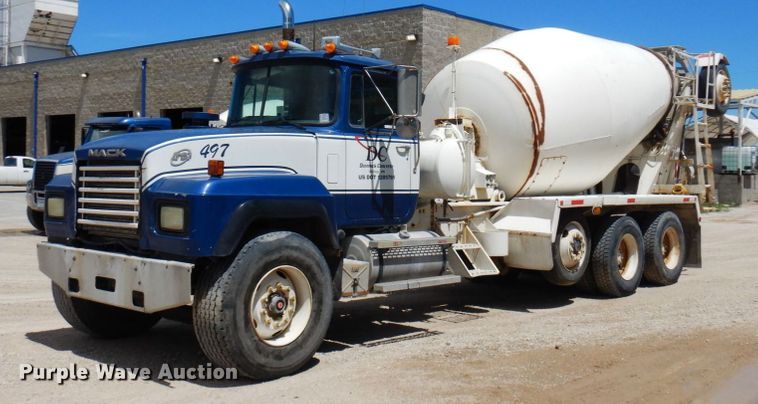 image for item MF9633 1999 Mack RD690S  ready mix truck