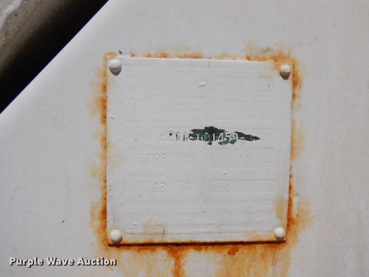 image for item MF9633 1999 Mack RD690S  ready mix truck