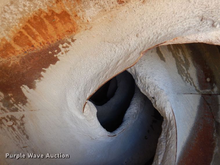 image for item MF9633 1999 Mack RD690S  ready mix truck