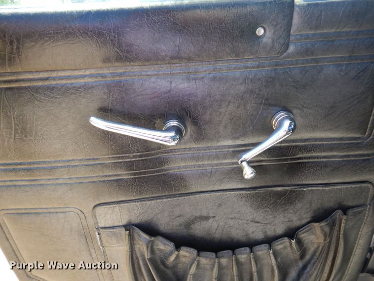 image for item MF9633 1999 Mack RD690S  ready mix truck