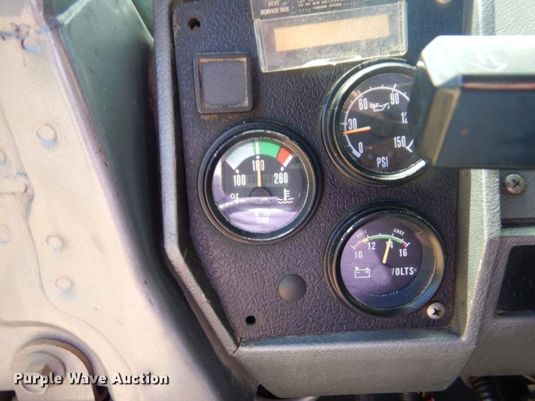 image for item MF9633 1999 Mack RD690S  ready mix truck