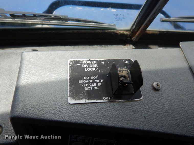 image for item MF9633 1999 Mack RD690S  ready mix truck