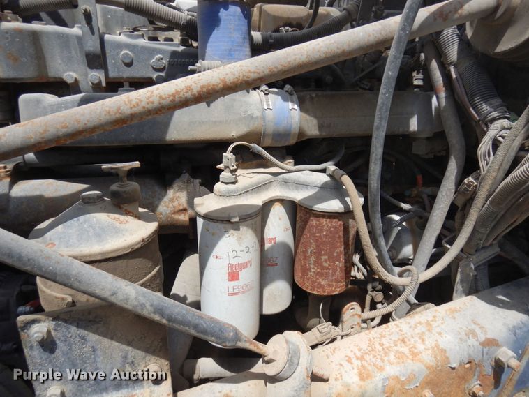 image for item MF9633 1999 Mack RD690S  ready mix truck