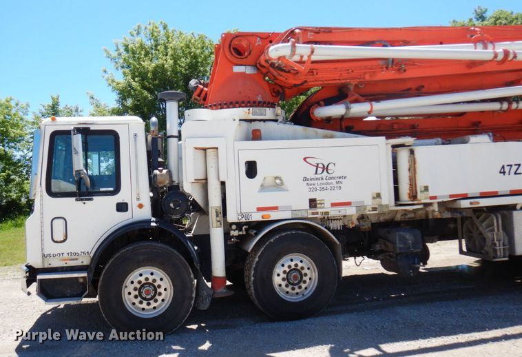image for item MF9634 2007 Mack MR688S  concrete pump truck