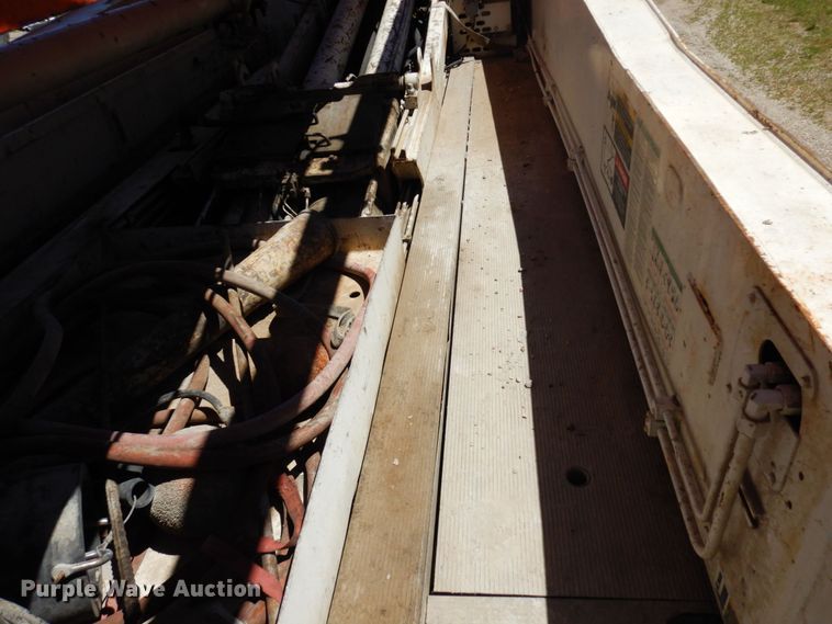 image for item MF9634 2007 Mack MR688S  concrete pump truck