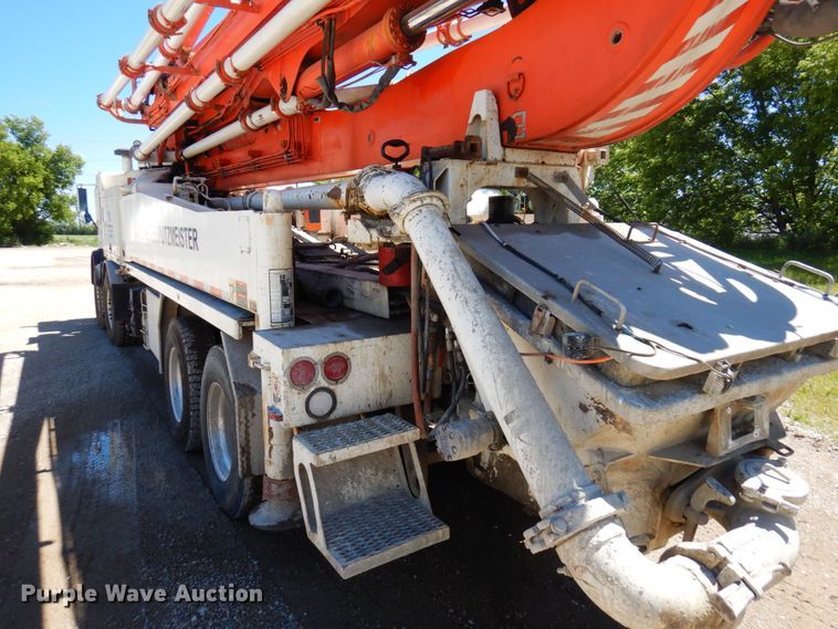 image for item MF9634 2007 Mack MR688S  concrete pump truck