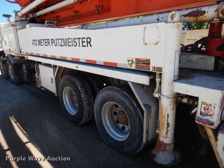 image for item MF9634 2007 Mack MR688S  concrete pump truck