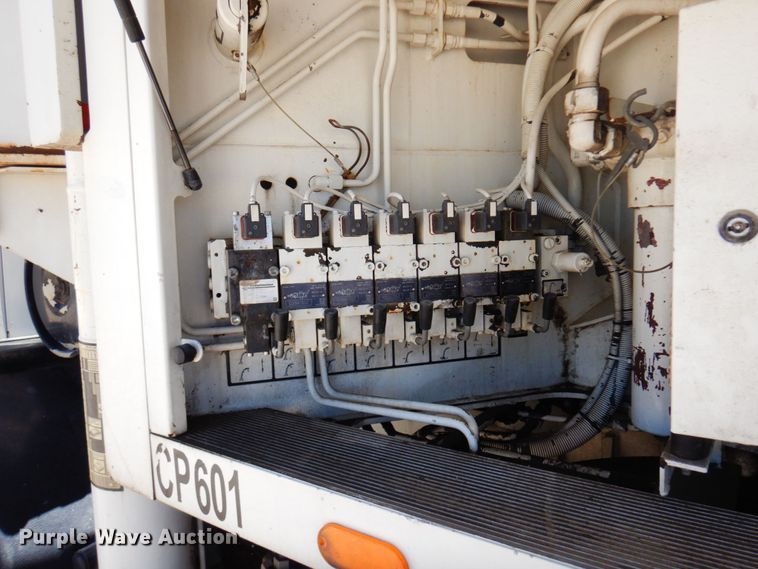 image for item MF9634 2007 Mack MR688S  concrete pump truck