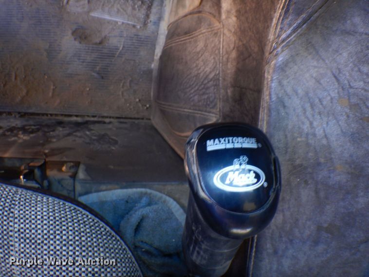 image for item MF9634 2007 Mack MR688S  concrete pump truck