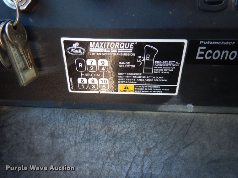 image for item MF9634 2007 Mack MR688S  concrete pump truck