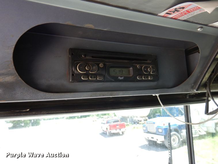 image for item MF9634 2007 Mack MR688S  concrete pump truck