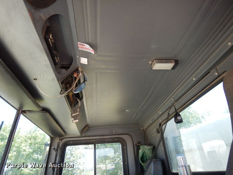 image for item MF9634 2007 Mack MR688S  concrete pump truck