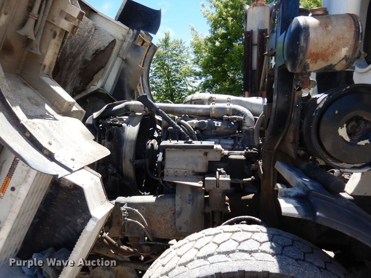 image for item MF9634 2007 Mack MR688S  concrete pump truck