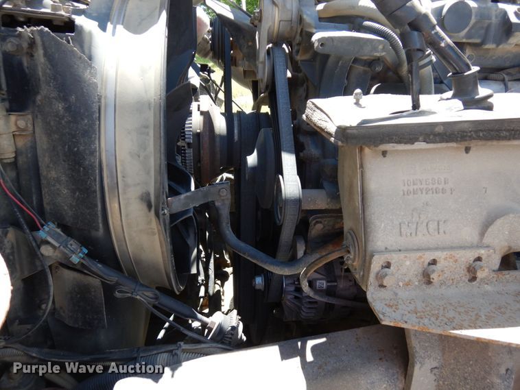 image for item MF9634 2007 Mack MR688S  concrete pump truck