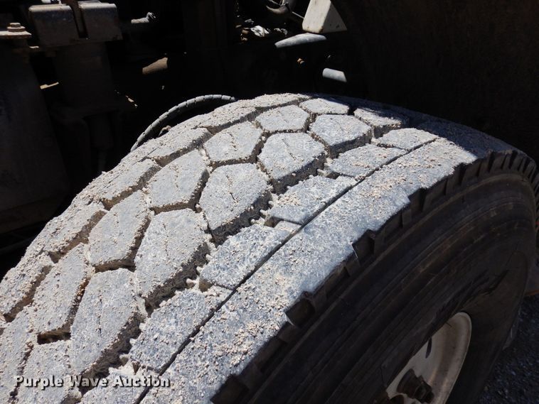 image for item MF9634 2007 Mack MR688S  concrete pump truck