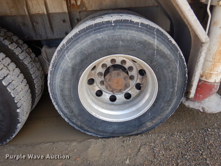 image for item MF9634 2007 Mack MR688S  concrete pump truck